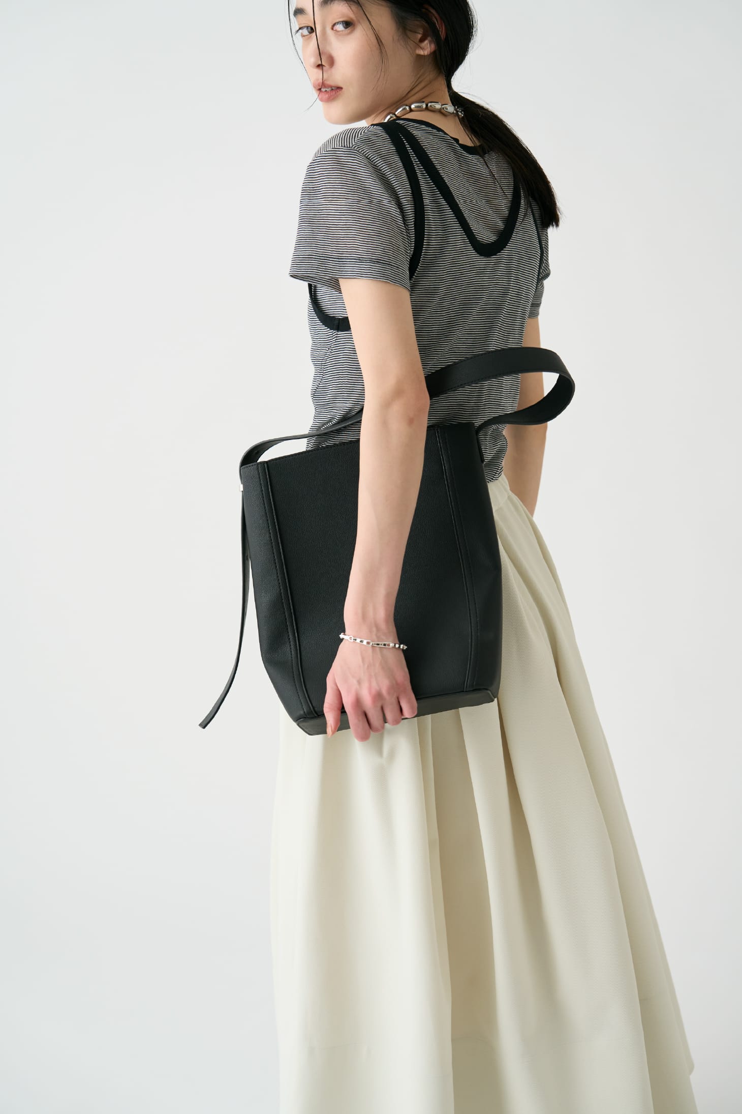 2025 SPRING COLLECTION LOOK BOOK VOL.05