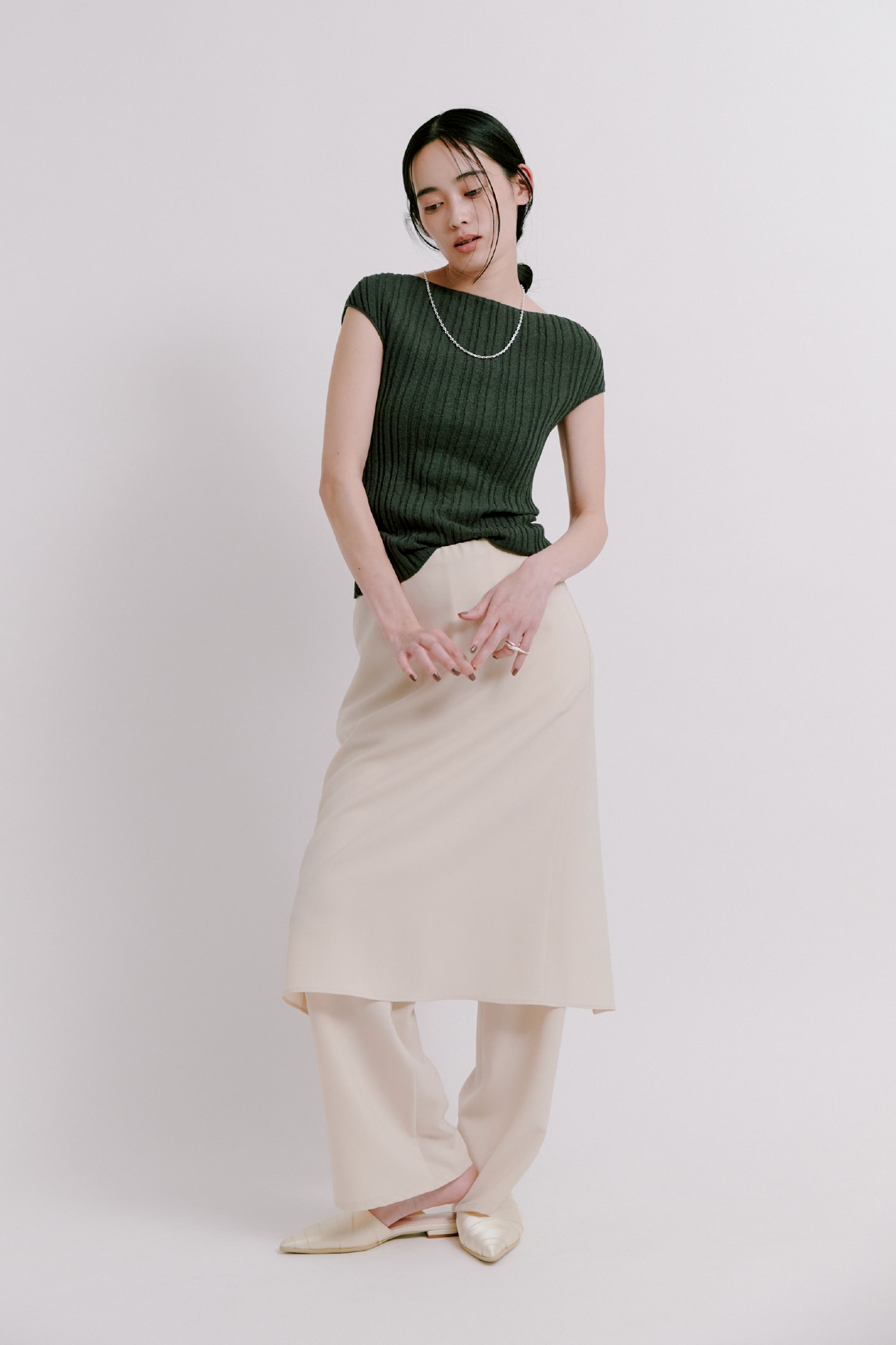 2025 SUMMER COLLECTION LOOK BOOK VOL.05